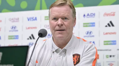 Koeman renunció como entrenador de Países Bajos tras la eliminación en el Mundial 2026