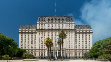 Qué compró el Ejército por $82 millones y por qué reabre la discusión en Defensa