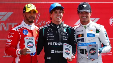Antonelli venció a Hamilton en la Sprint y aumenta su ventaja en el campeonato