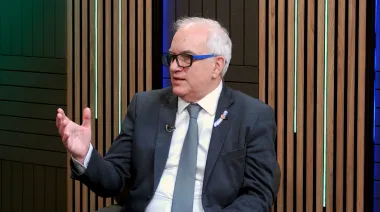 Patricio Lons cuestionó la historia oficial: "La independencia le sirvió a los británicos"