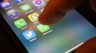 Liberá espacio en WhatsApp: la función que limpia archivos sin borrar chats