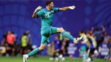 La promesa del Dibu Martínez en AFA Estudio: ¿se retira después del Mundial?