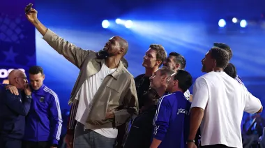 Messi y una foto histórica con Kevin Durant, Tom Brady, Djokovic y Rio Ferdinand