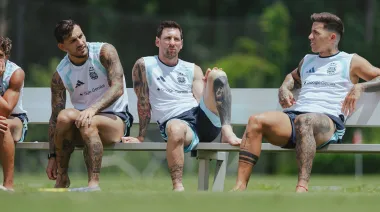 Molina o Montiel y el posible equipo de Scaloni para jugar la final del Mundial con España