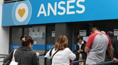 ANSES paga hoy: quiénes cobran jubilación, AUH y Progresar este martes