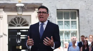 Andy Burnham asume en Downing Street y redefine el futuro político de Reino Unido