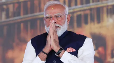 Narendra Modi enfrenta a Rahul Gandhi por la crisis del NEET en India