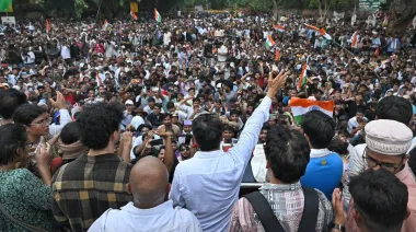 India: la oposición bloqueó el Parlamento y aumentó la presión sobre Modi