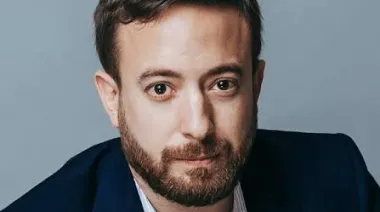 Agustín Laje cruzó duramente a Caparrós, por Milei, con la batalla cultural de fondo