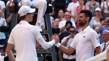 Sinner le ganó a Djokovic y enfrentará a Zverev en la final de Wimbledon