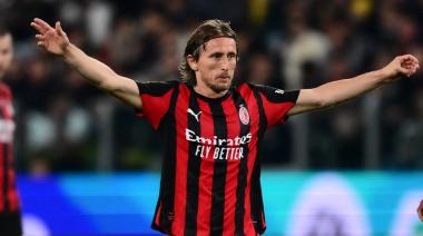 Luka Modric le dice que no al retiro y renueva con el Milan por una temporada más