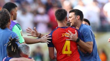 Scaloni frenó una pelea entre los jugadores y evitó un escándalo en Argentina–España