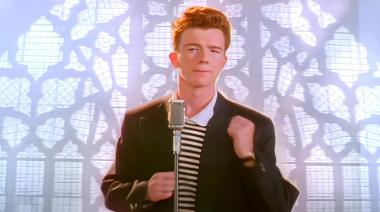 Christopher Nolan y La Odisea disparan un nuevo rickroll con Rick Astley en X