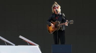 Comic-Con tuvo su momento Green Day: Armstrong apareció y tocó un clásico de la banda