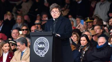 Milei insultó a De Mendiguren en La Rural: “Vos, ladrón, vos arruinaste el país”