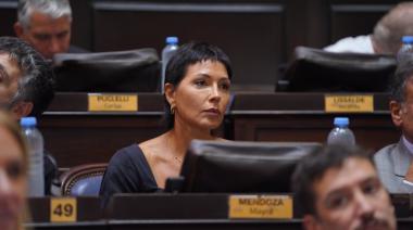 Mayra Mendoza reaccionó a un dato malo para Milei: sus 4 ejes para 2027