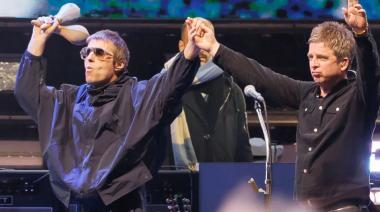 Pitbull reactivó Wonderwall y la canción vuelve a sonar en todos lados