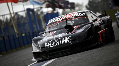 Del Mundial al TC Mouras: un auto imitó el gesto de la Selección Argentina por Malvinas