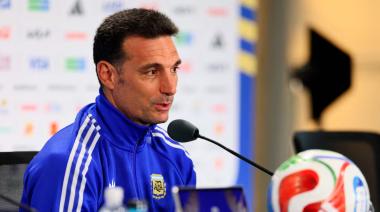 Scaloni y sus claves antes de Suiza: paridad, grupo fuerte y confianza en los delanteros