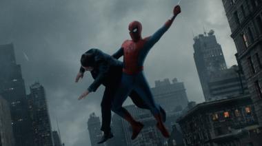 Una Spider-Man ambiciosa: qué funciona y qué la deja al borde del colapso