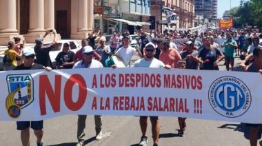 Alerta por Granja Tres Arroyos: UATRE y CGT exigen una intervención urgente del Gobierno