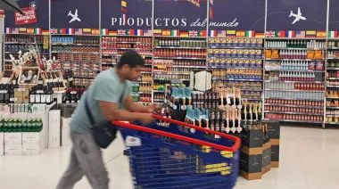 ¿Qué cambia con los alimentos que llegan del exterior? La decisión que tomó el Gobierno