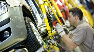 Automotrices en alerta: el negocio que hoy compensa la caída del mercado interno