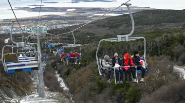 Extranjeros y áreas sensibles: el temor de diputada K por Tierra del Fuego