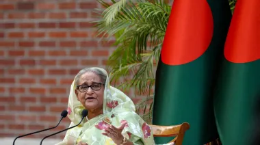 Sheikh Hasina fija diciembre para volver y agrava la tensión entre India y Bangladesh