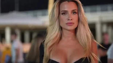 Camila Homs vende su ropa usada y mostró las prendas que puso a la venta: cuánto cuestan