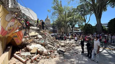 Venezuela ofrece rescatistas a Colombia: la ayuda cambia de dirección tras el sismo