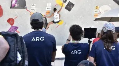 Empezó a escalar a los 6 años y a los 15 hizo historia para Neuquén en un Mundial