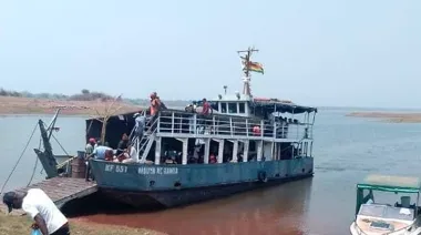 Zimbabue: el ferry quedó a 74 metros de profundidad y frenaron la búsqueda
