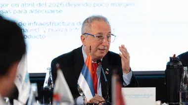 Entre Milei y Cristina: los gobernadores del Norte ensayan una tercera línea