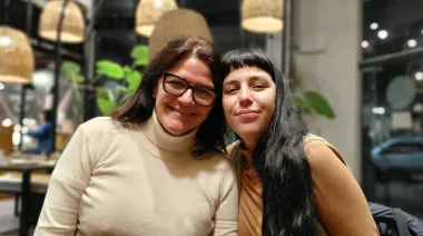Debe $48.000.000 y volvió a vivir con su hija y nietas: "Me daba vergüenza"