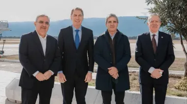 Santilli y Caputo activan una obra reclamada: prometen 35.000 beneficiarios
