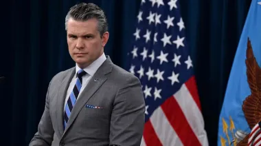 Hegseth anuncia operaciones conjuntas con Colombia y mantiene presión militar sobre Cuba