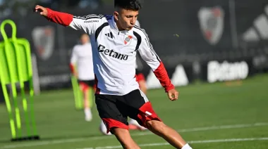 Thiago Almada titular en River: el cambio que busca destrabar la crisis