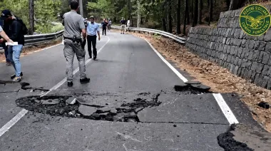 Etna: sismo de 3,9 abrió la falla Pernicana y quebró una carretera en Sicilia