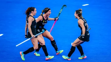 Las Leonas vencieron 3-2 a Alemania y lideran el Grupo B del Mundial