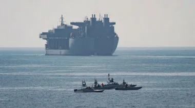 Irán prepara una ofensiva en Ormuz si fracasa el acuerdo con Washington
