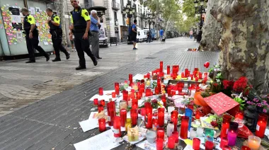 España recuerda los atentados de Barcelona y Cambrils nueve años después