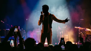 El cantante que decidió abrirse un Onyfans y mostrarse como Dios lo trajo al mundo