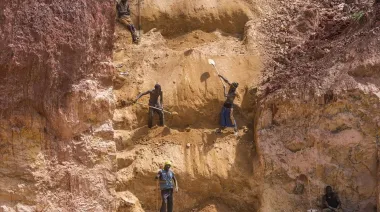 República Centroafricana: más de 100 muertos al derrumbarse una mina de oro