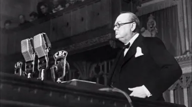Reino Unido recuerda el discurso de Churchill que convirtió a pilotos en héroes
