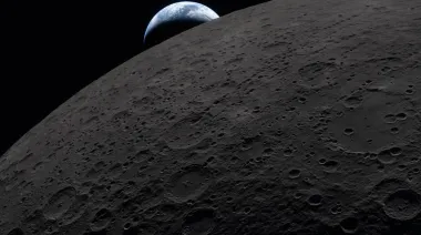 Microbios humanos podrían sobrevivir en el polo sur de la Luna, según NASA