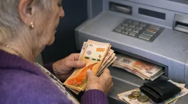 Bono de ANSES para jubilados vs inflación: ¿cuánto menos se lleva en el changuito?
