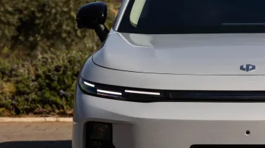China revisa 4,3 millones de autos por sus puertas: Tesla concentra casi 3 millones
