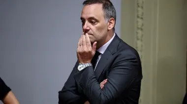 Más tiempo para Adorni: la jugada que retrasa sus explicaciones ante la Justicia