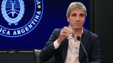 Caputo lanzó un plan para que los bancos otorguen más créditos hipotecarios